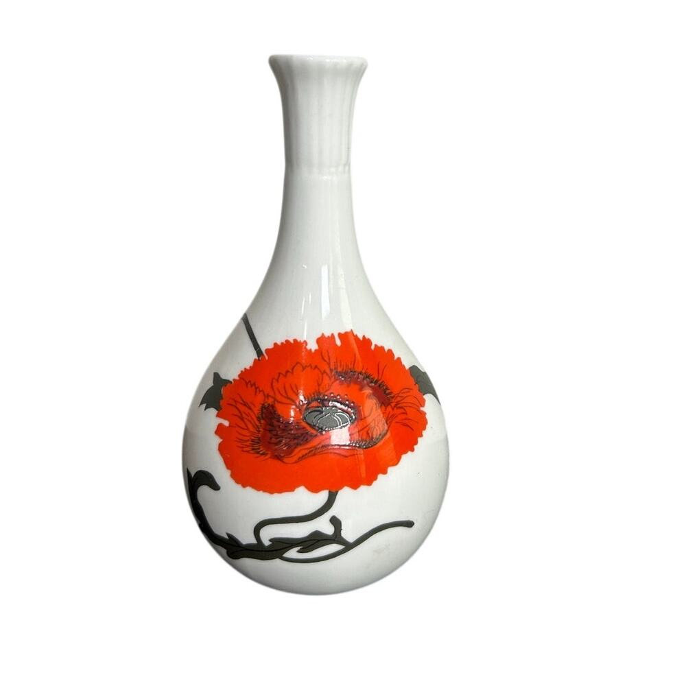 Wedgwood- Cornpoppy Design- Bud Vase- White Orange- 5.25"x3"- Bone China
